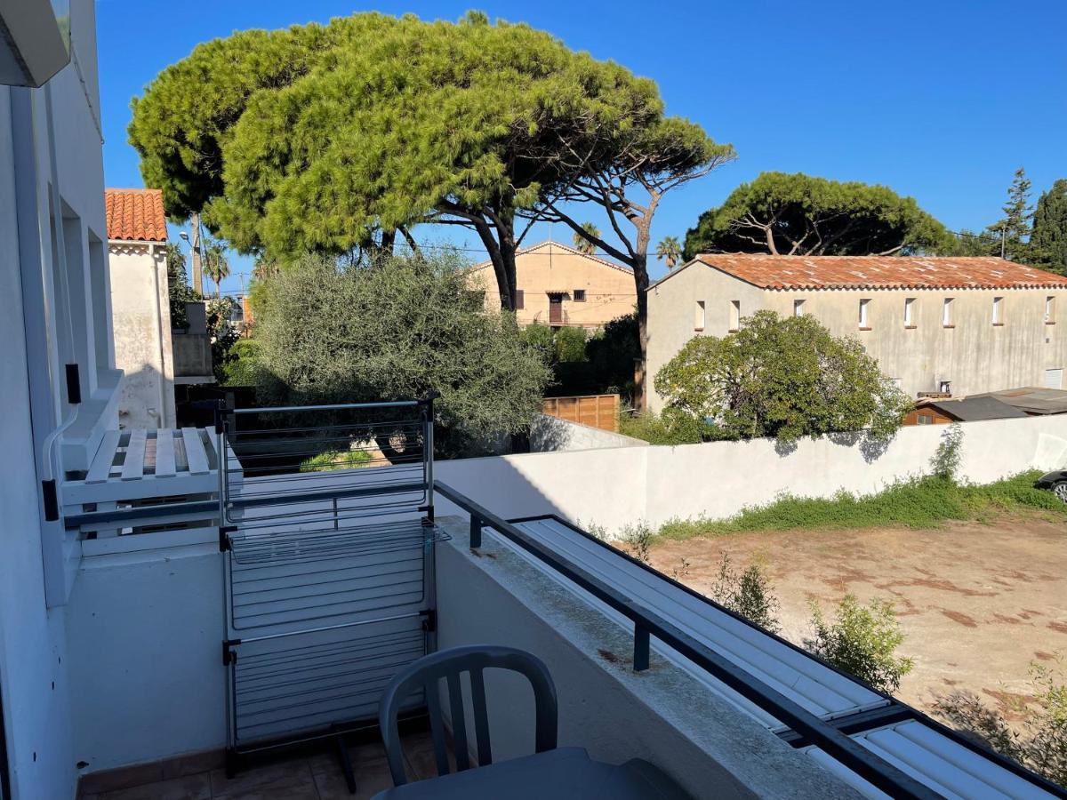 Residence San Paolisa Hyères Exterior foto